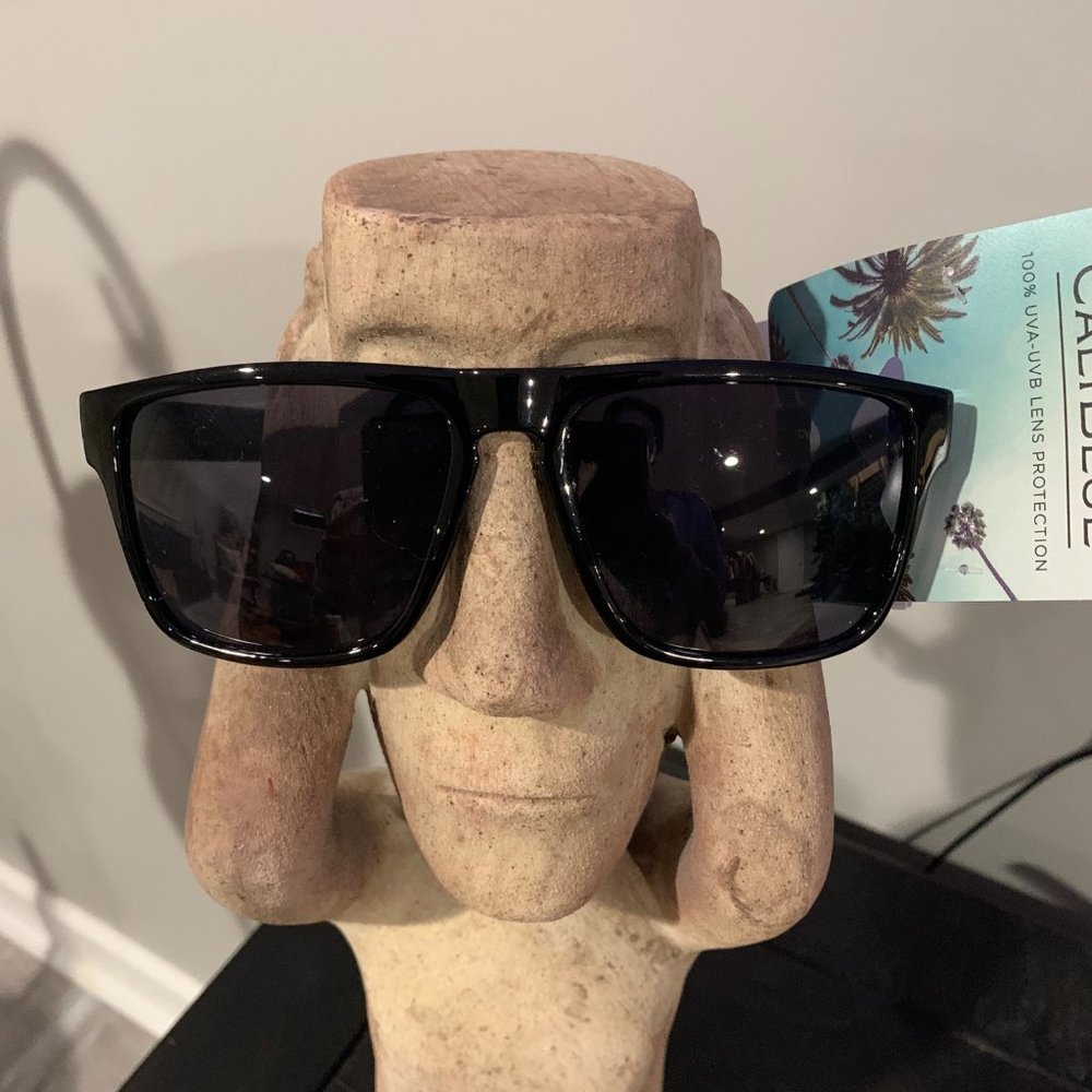 CALI BLUE - SHINY BLK 100% UVA-UVB Lens Protection